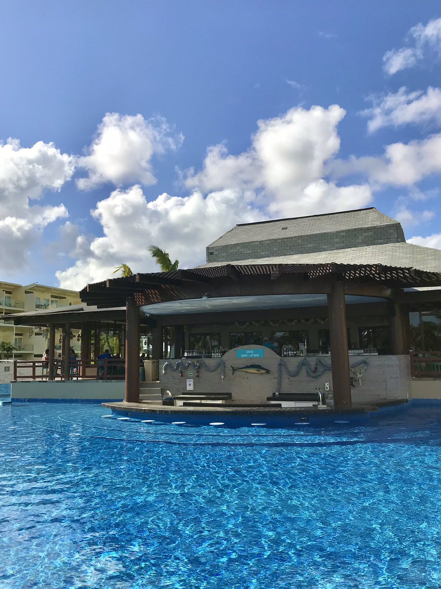 Azul Beach Resorts tweet media