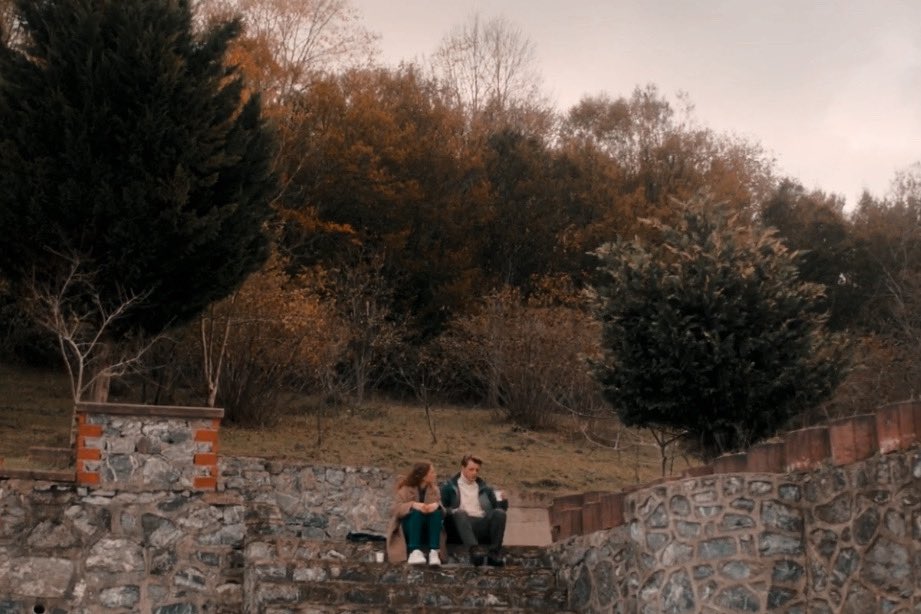 Bellisita's tweet photo. #menajerimara #dicmir #tekbaşına 

The way they are always beautifully filmed. ♾🧡 

     🍂 https://t.co/VDRCe91Vv5