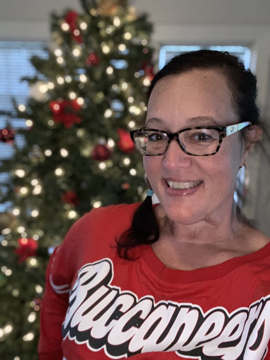tlctpa's tweet photo. Representin’ in Kentucky.  

Let’s go BUCS!!!   @Buccaneers #LetsGoBucs #Buccaneers #TampaBay #TBBuccaneers #Tampagirlforlife https://t.co/7YXFescuga