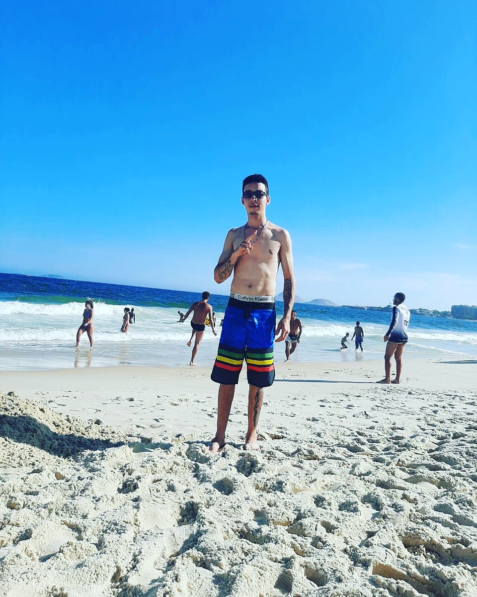Jhow157d_PV's tweet photo. 🌞🏖️🏄‍♀🏝️ https://t.co/WsQDFci3P9