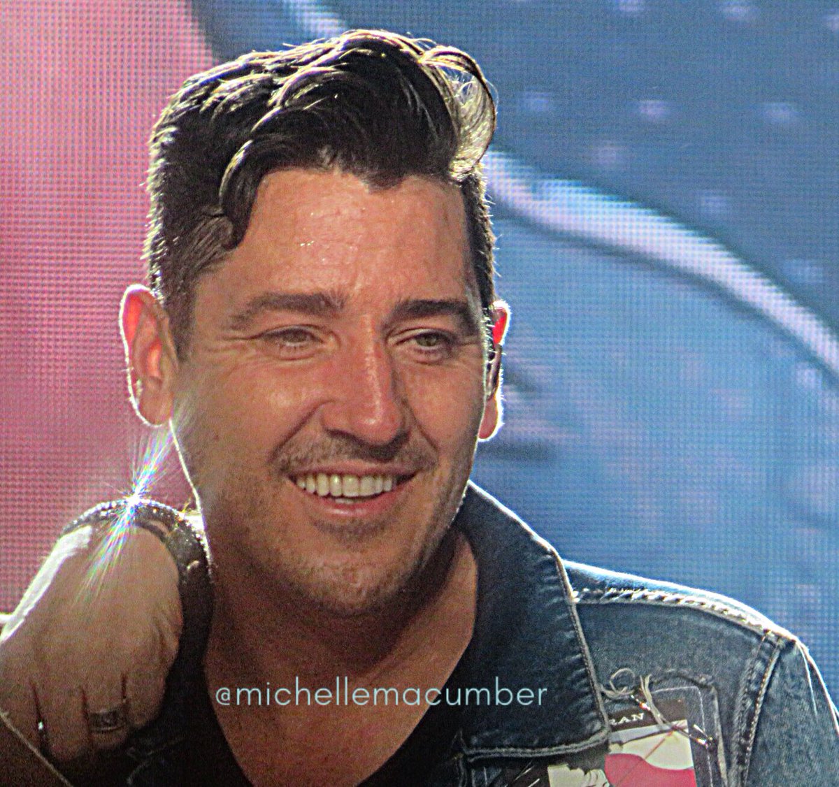MichelleMacumbe's tweet photo. Miss you! #HappyBirthdayJonathan #JonathanKnight #NKOTB #SentimentalSunday #SundayFunday #BHLove #NKOTBForever #Thankful4Jonathan #Thankful4Jordan #Thankful4NKOTB #NKOTBCruise #70sNight #SailAway #SailAwayParty #TotalPackageTour #RoseTours #NKOTBMemories https://t.co/gsjpdi5T7T