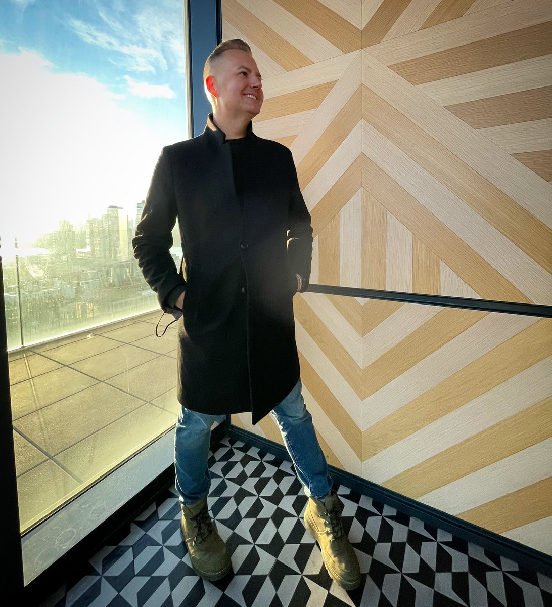 Ross Mathews tweet media