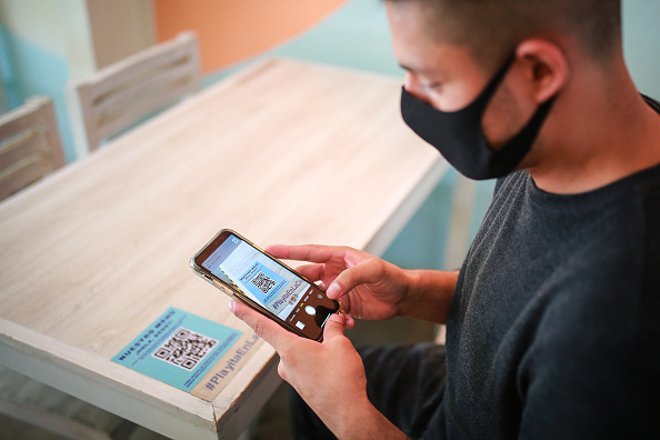 ericdelore's tweet image. With the health crisis, companies around the world have capitalized on the benefits of #QRcodes. However, there are many hidden threats. @bc_foster shares what you should be aware of and how you can protect yourself from malicious versions! #QRiosity okt.to/iJW9d3