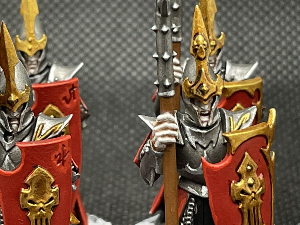 confusedhereric's tweet photo. The first Dreadspear unit for my Har Kuron are complete. Ready to spear the gutless servants of the God-King! Death to Sigmar! Praise Morathi-Khaine! #paintingwarhammer #ageofsigmar #harkuron #druchii #darklingcovens #warhammercommunity #darkelf #morathi https://t.co/NChiB39v4m