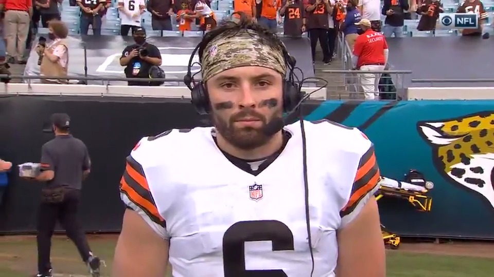 Baker Mayfield was happy to get Jarvis Landry a TD for his birthday in today s win. 