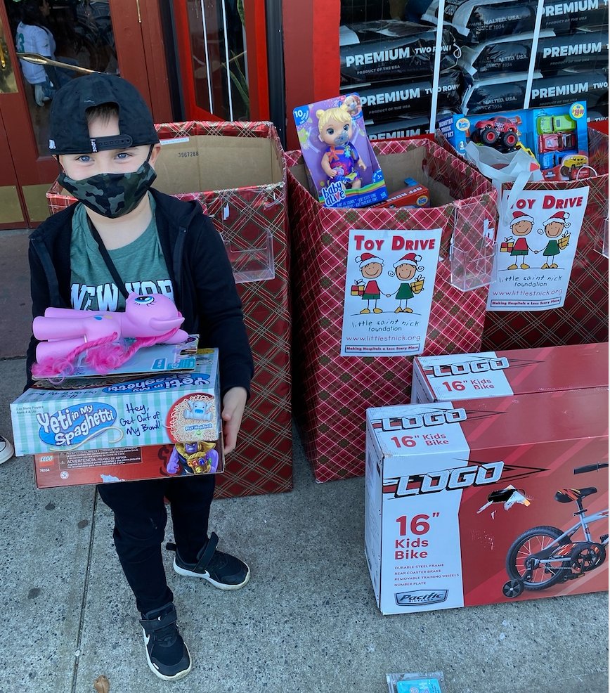 littlest_nick's tweet photo. Today was a success!
Thank you to @NYFitFest, @lbnykiwanis, Bright Eye Beer, and everyone who dropped off toys. ❤️
#seasonofgiving #toydrive #uniteinkindness #forthekids #charity #KIHK #LSNF https://t.co/u19gfqhk29