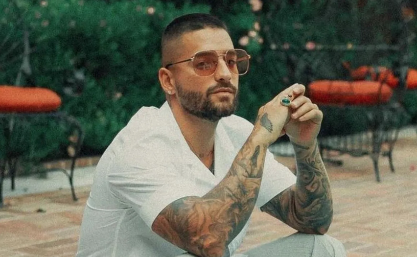 TuMedio's tweet photo. Maluma brinda apoyo a los damnificados del Huracán Lota

El colombiano ha decidido aportar económicamente junto con compartir el mensaje de la fundación, El Arte De Los Sueños, a través de su cuenta de Instagram en la búsqueda de reunir alimentos no perecederos.

#Maluma @maluma https://t.co/DPBj4Afhcp