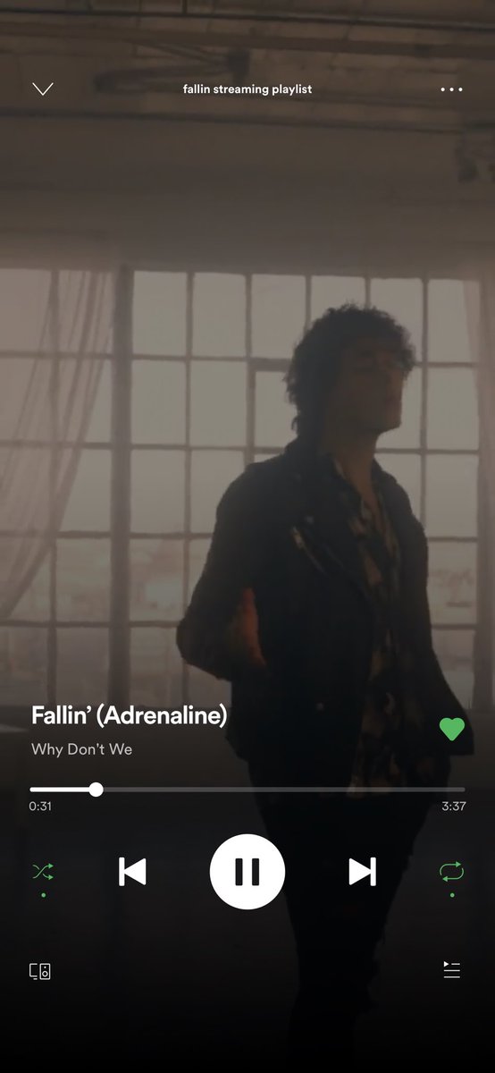 julikakck's tweet image. IT HAS BEEN 2 MONTH OF FALLIN SOOO #STREAMFALLIN