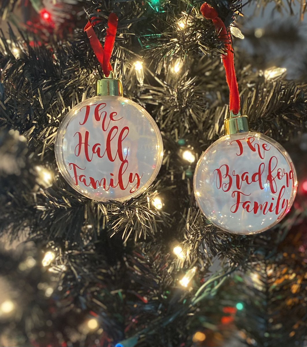 FarmImpressions's tweet photo. Picture ornaments 💞🎄 #christmas  #Christmas2020 #ornament #ornaments #christmastree #christmasornament #family #pictures #SmallBusiness https://t.co/SpIKVvgbYR