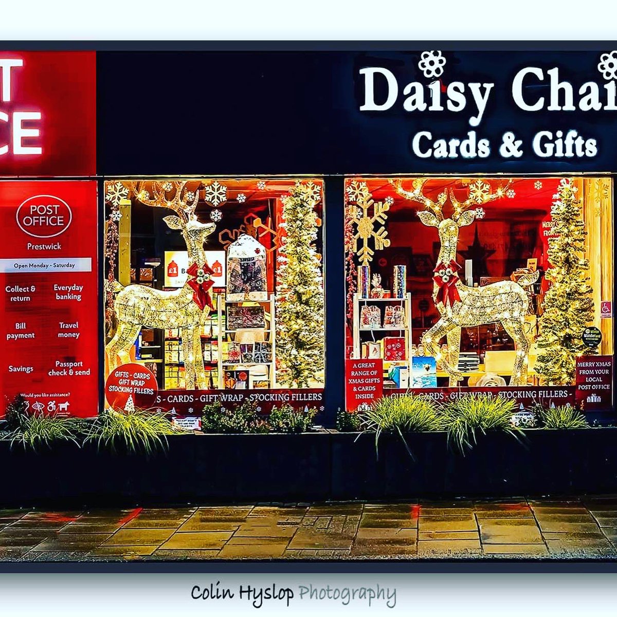 When your windows end up being better than what you imagined ❤️#christmasiscoming #SmallBusiness #postoffice