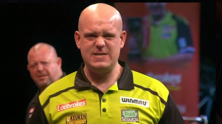 DartsBehindThe's tweet photo. #PCFinals #PCF20 #darts #lovethedarts https://t.co/4vJOewnxkK