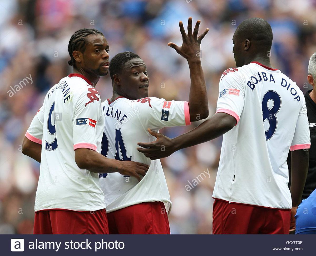 arudin26's tweet photo. Une pensée pour toute la famille , tu étais un homme de valeur respect Bouba papa Diop . Repose en paix 🙏🏾🙏🏾🙏🏾 https://t.co/FUd5ZZJxya