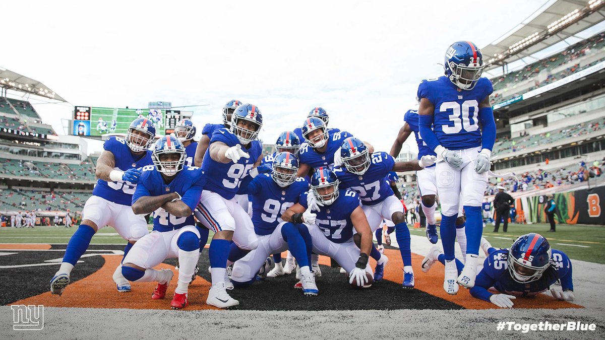 Giants's tweet photo. 3️⃣ straight! 

#VictoryMonday https://t.co/kFcxBMSsTq