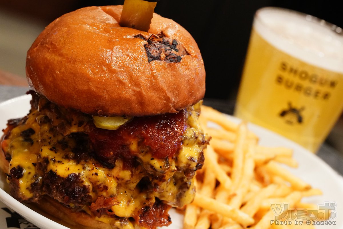 ツルミロボ 秋葉原udx Akibaichiレストラン街 Shogun Burger ショーグンバーガー トリプルチーズ バーガー ドリンクバーやクラフトビールもあり クレジットカード利用可能