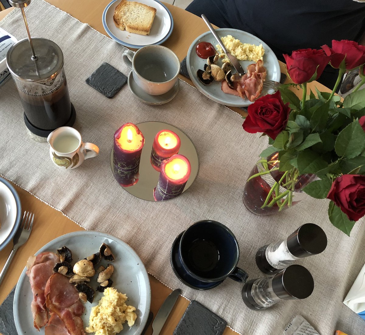 CHFT_Chaplaincy's tweet photo. Advent Sunday... the season of ‘waiting’ and preparation begins... special prayers for those affected by the COVID19 crisis....
From the Chaplain’s Kitchen...... home-made chilli jam cooking... morning prayer at breakfast and Advent Sunday Afternoon Tea.... #advent2020 #thankful https://t.co/g5savpi2vl