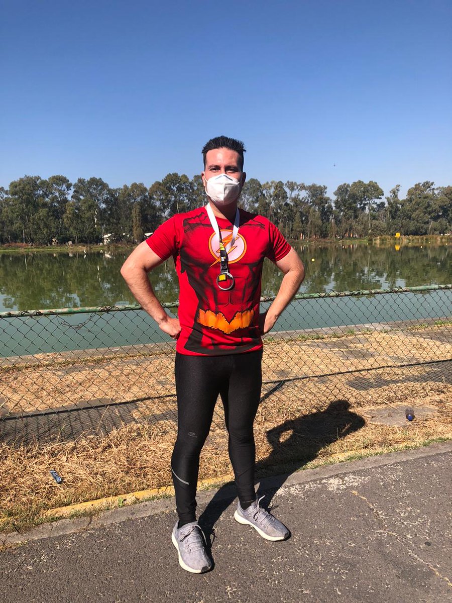 jmvazquezmx's tweet photo. Hoy tocó ser flash ⚡ corriendo z🏃🏻♂️carrera #duorace #YoElegiCorrer #MeEncantaCorrer @ComuniRunners @yoelegicorrer1 @ManicomioRunner https://t.co/Vz2fFgbNzb