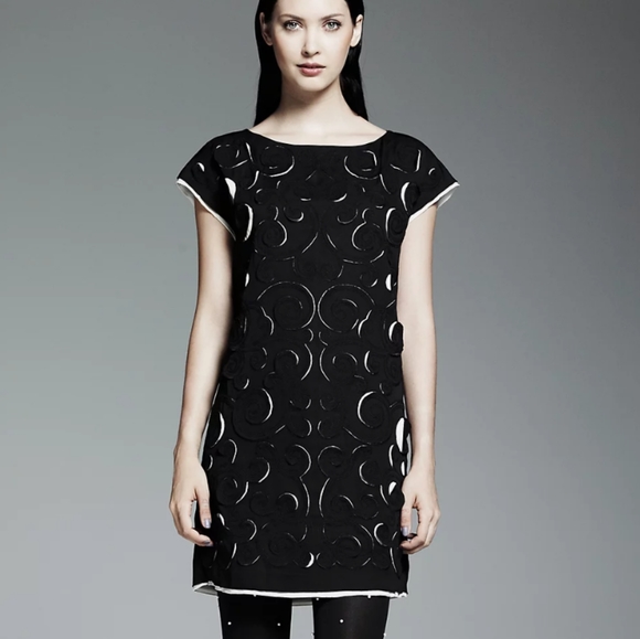 acm_fashion's tweet image. So good I had to share! Check out all the items I&apos;m loving on @Poshmarkapp #poshmark #fashion #style #shopmycloset #catherinemalandrino: posh.mk/OO8UvuLVObb