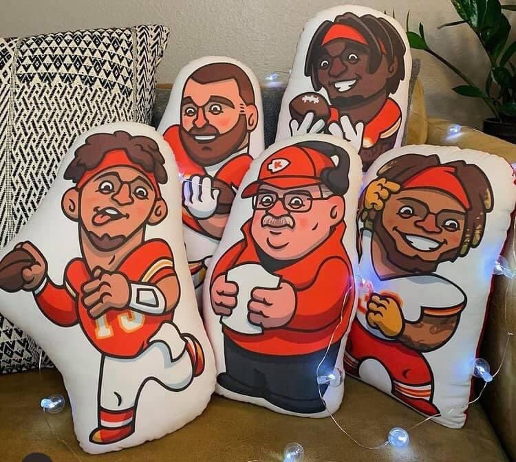 My brother made these super cool pillows and is selling them! Follow his INSTA Sean Williams (@the.world.of.sean.) for more information!!❤️💛