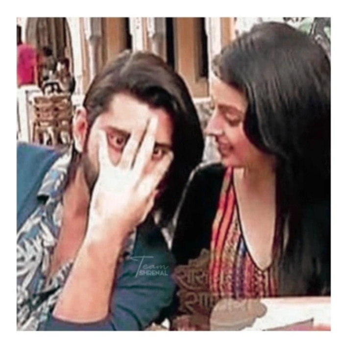 ShrenalTeam's tweet photo. Crazyy Days!❤

#ShreNal
#ShrenuParikh #KunalJaisingh https://t.co/KLQ8Tq7xrp