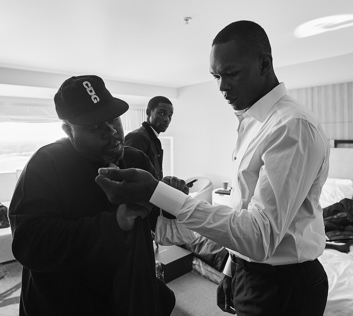 stylebender's tweet photo. Behind the scenes with @dolcegabbana 
📷: @ewillphoto https://t.co/GD2dbstXn6