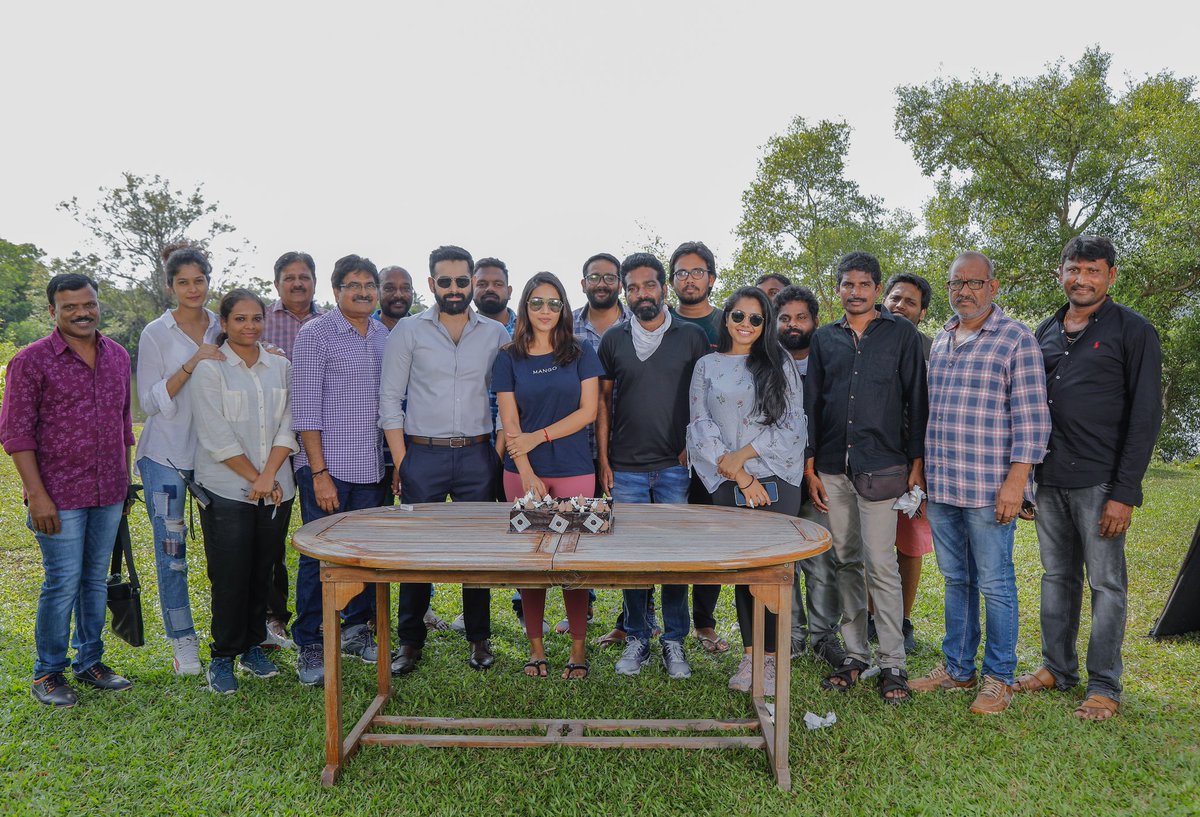RapoNetworks's tweet photo. Happy birthday #NivethaPethuraj 🤗

Wishing From @ramsayz Fans 🤗

#HappyBirthdayNivethaPethuraj
#RAmPOthineni #RAPO https://t.co/Q1x9h5W4Nq