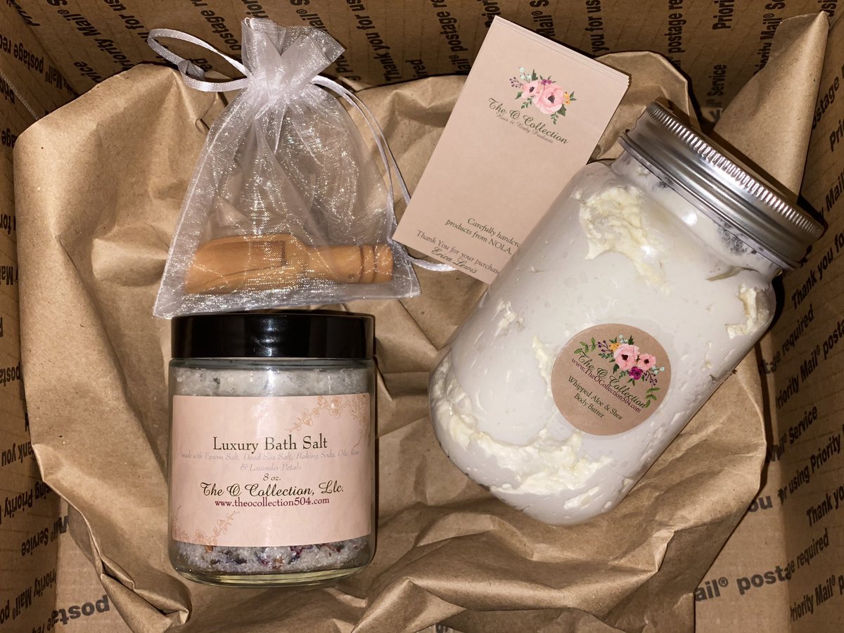 erixaolivia's tweet photo. ALL BLACK FRIDAY SALES are good through Monday, November 29, 2020! 

Thank You soooo much for the support!!! Ima be dancing in the kitchen making lotion &amp; hair products all week 😩🤣🤣🤗🌹 

Don’t MISS OUT 🤫 
https://t.co/fl0qf0qoBK
#BlackOwned #NOLA #SupportSmallBusiness https://t.co/ooqHLVWJoj