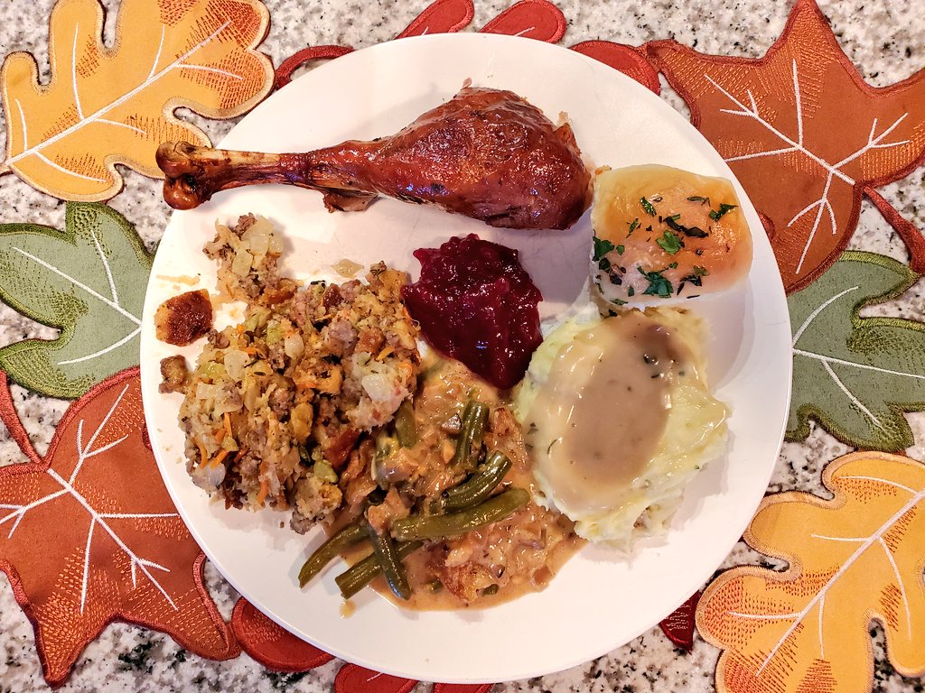 BeerMeatSweats's tweet photo. Covid Thanksgiving was a success! Especially when paired w/ fantastic local beer from @casitabrews 🙌❤🍺🎄🦃 https://t.co/Oj1jQRnDpi