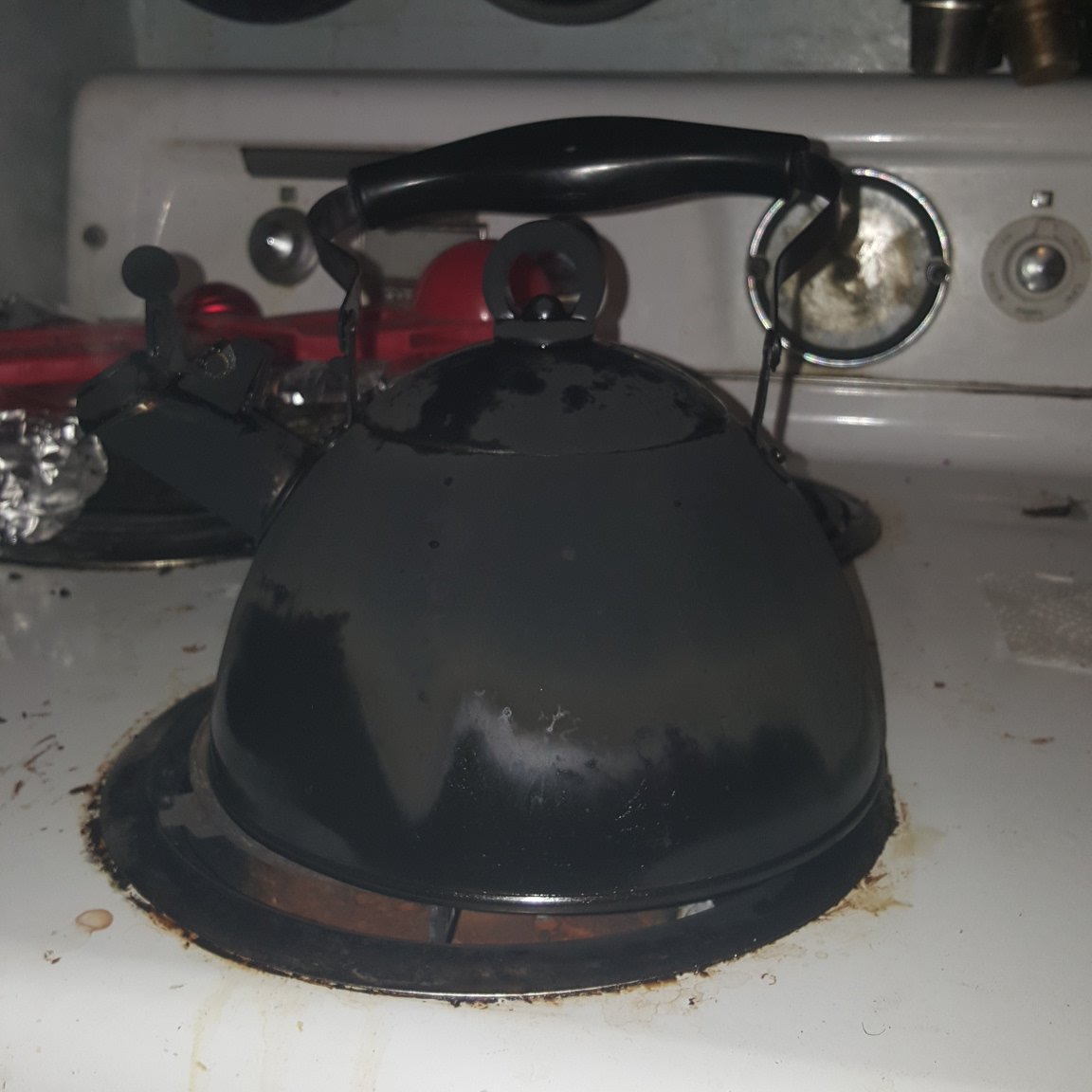 Can someone please tell me WTF my husband did to my tea kettle?