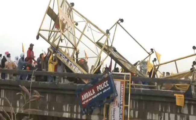 ബാധിക്കില്ലെന്നും അഞ്ച് ഹെക്ടറിൽ താഴെ ഭൂമി ഉള്ള ചെറുകിട, നാമമാത്ര കർഷകർക്കും ആനുകൂല്യങ്ങൾ ലഭ്യമാക്കുമെന്നും കർഷകരുടെ ജീവിതത്തിൽ വിപ്ലവകരമായ മാറ്റങ്ങൾ വരുത്തുമെന്നും കേന്ദ്ര കൃഷി മന്ത്രി ശ്രീ നരേന്ദ്ര സിംഗ് തോമർ ഉറപ്പ് നൽകിയിട്ടുണ്ട് പിന്നെ എന്തിനാണ് ഈ കോലാഹലങ്ങൾ ??