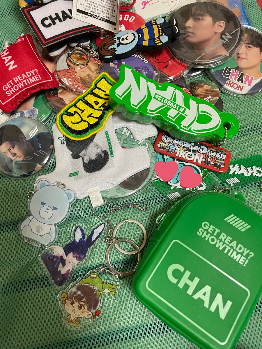 cnxx26___'s tweet photo. とりあえずこれはほんの1部なんですけど
もっともっとあるのでだれかもらってください
ソンムルで貰ったからあかんやつもあるけどほとんどいいから笑笑 https://t.co/xZoZjXfmW2