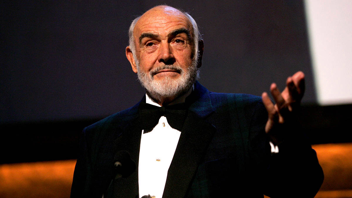 NBCPhiladelphia's tweet photo. Sean Connery's Cause Of Death Revealed One Month Following His Passing https://t.co/VqWGfnMa3K https://t.co/mAMCr8odxh