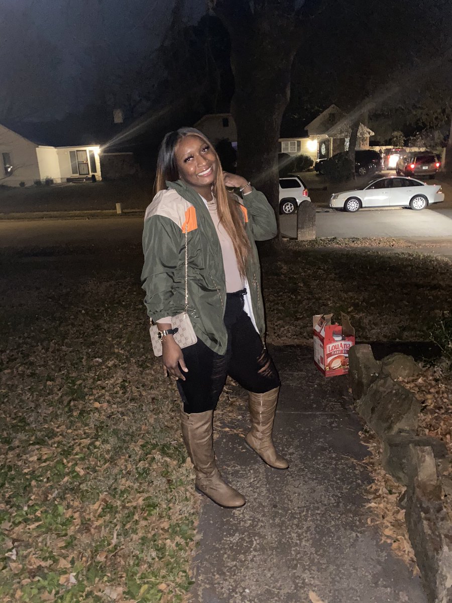 BadNOTBoujie_'s tweet image. Itssss my birthdayyyyy 🥰🥳🥳🥳❣️