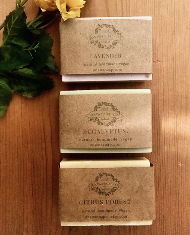 Set of three bars now available for $16 🌼🍃🧼
Visit https://t.co/hQyRXpAoqX
#soap #beauty #natural #vegan #skincare #plantbased #christmasgifts #organic https://t.co/Frd07Vg53H