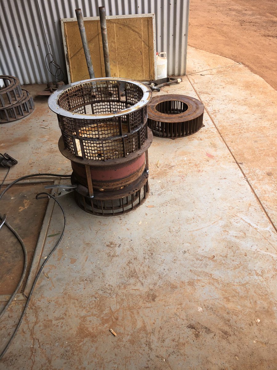 StephenAdams89's tweet image. Good to see #seedterminator and #seeddestructor working together on this rainy day fire pit project!