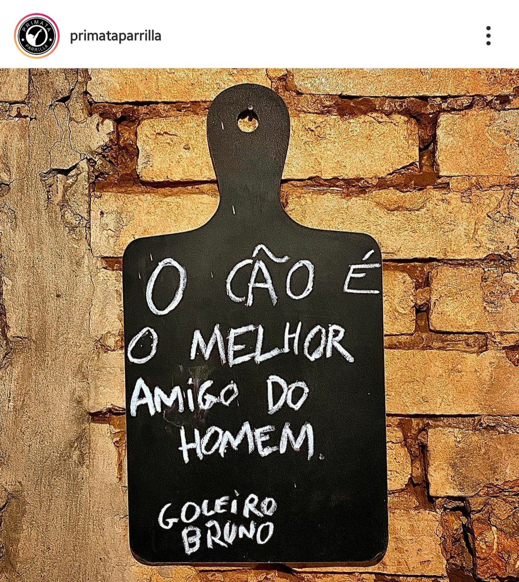 raphaews_'s tweet photo. @iFood Esse restaurante vende pela plataforma de vocês com anúncios como esses. Vocês vão permitir o lucro em cima de #Feminicidio #Xenofobia e #Assassinato? 
Queremos uma posição! #PRIMATANÃO https://t.co/HDPij9T0il