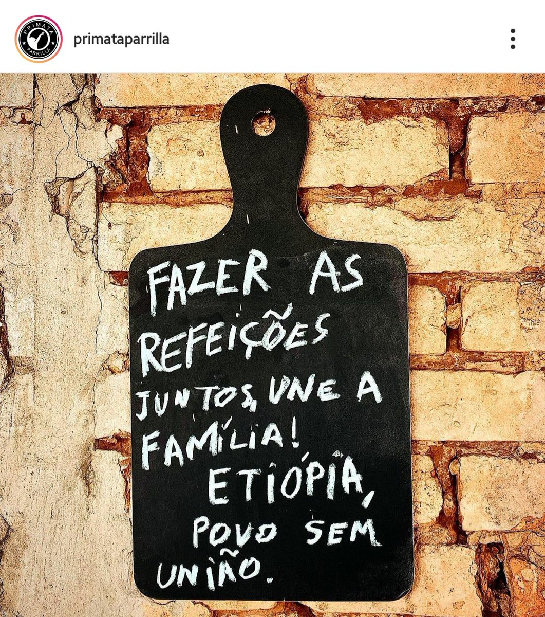raphaews_'s tweet photo. @iFood Esse restaurante vende pela plataforma de vocês com anúncios como esses. Vocês vão permitir o lucro em cima de #Feminicidio #Xenofobia e #Assassinato? 
Queremos uma posição! #PRIMATANÃO https://t.co/HDPij9T0il