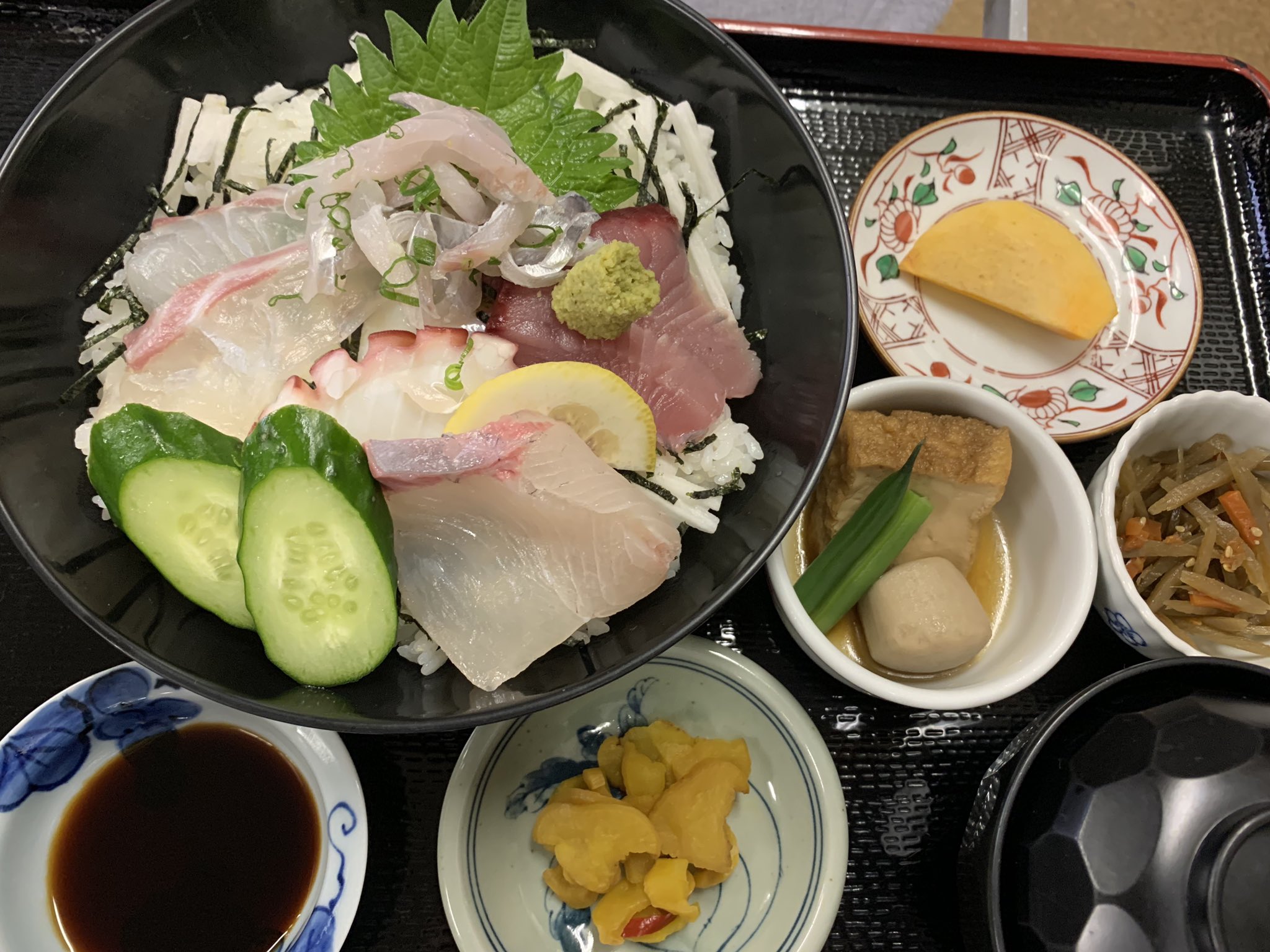海鮮料理 わかすぎ こんにちは 今日の日替わりランチは 海鮮丼定食です 皆様のご来店をお待ち致しております 海鮮料理わかすぎ わかすぎ 長崎グルメ 長崎ランチ 海鮮丼 和食 T Co hyr1rqob Twitter