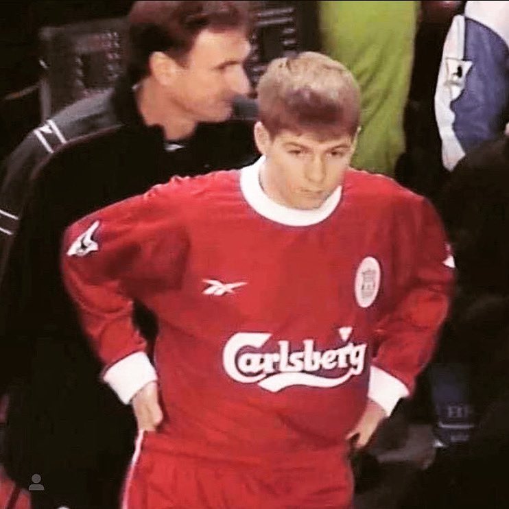 It was 22 years today #stevengerrard made his debut for @LFC making 710 appearances as a red!! Thank you for the many years of pleasure you gave the fans! To me you’ll always be a legend. #ynwa #stevieg #theredway
#legend #LiverpoolFC https://t.co/piSdbVqySv