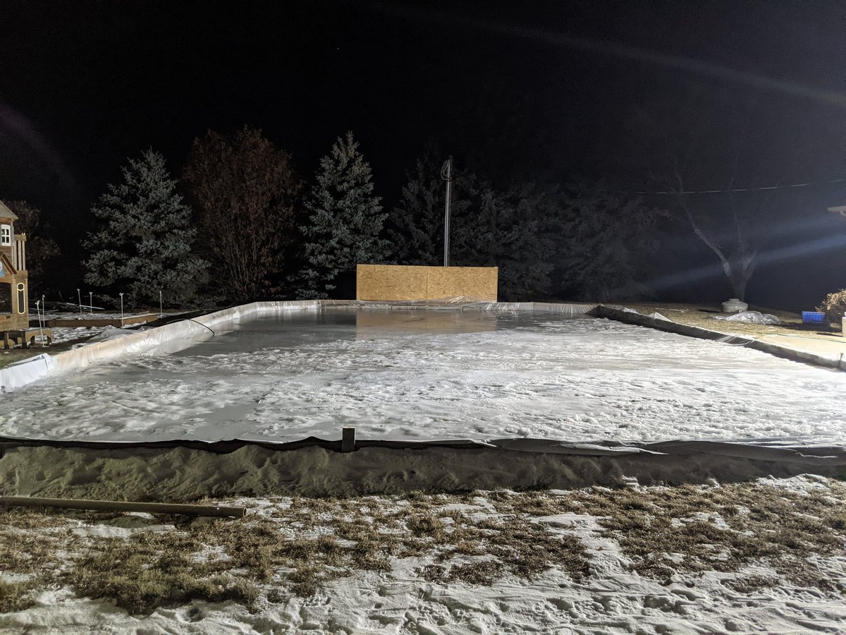 HolmanFarms's tweet image. Backyard rink has not gone as smoothly as first hoped...mistakes were made initially but with some colder nights now we're finally making progress. 35% legit ice #NotLevel The light is sweet though