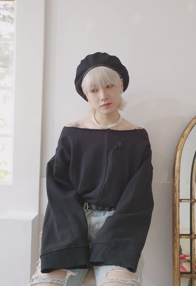 hello !! i'm a new thinker acc for victon's main rapper , do hanse !!   like or rt so i could reach more alices !! <3<3