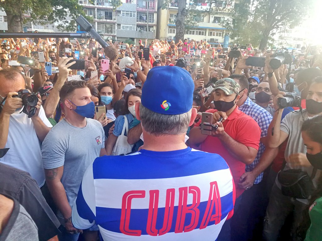 "Aunque peine canas también soy joven y tengo mi derecho de estar aquí, con los jóvenes de mi país" <a href="/DiazCanelB/">Miguel Díaz-Canel Bermúdez</a>
#SomosCuba 🇨🇺 #SomosContinuidad
