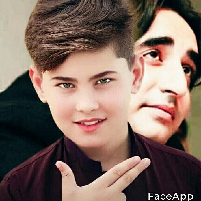 " دوستی اور رشتوں کی گہرائی کا احساس الفاظ سے نہیں." بلکہ
" برتاؤ اور رویہ سے هوتا ھے۔
مالک آپکے دوستوں ميں اخلاص رشتوں ميں احساس اور قدر پيدا فرماے. اور آپ کو ہمیشہ خوش اور سلامت رکھے." آمین.
              خادم علماء حق