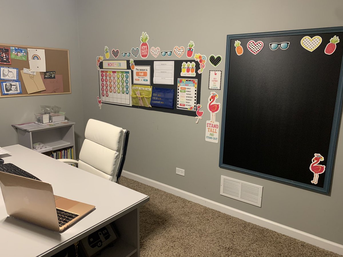 JWalrath2's tweet photo. Ready for day 1 of full remote teaching. #teachmorris #schoolgirlstyle https://t.co/bn5E0ym1Da