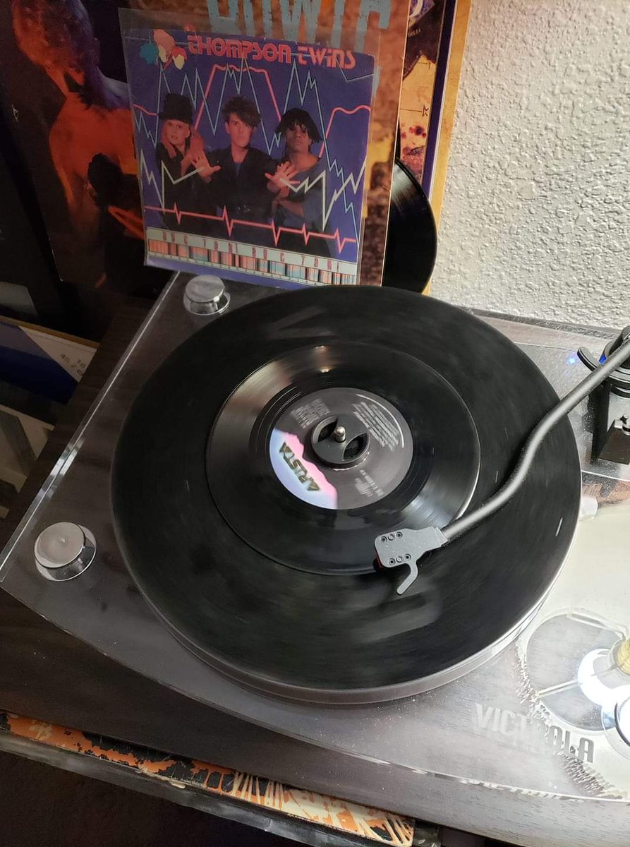 durandurantulsa's tweet photo. Record of the day: Doctor! Doctor! by Thompson Twins (1984) #thompsontwins #doctordoctor #intothegap #records #album #LP #vinyl #vinylrecords #single #45SINGLE #7inch https://t.co/CS5Rm65i6h