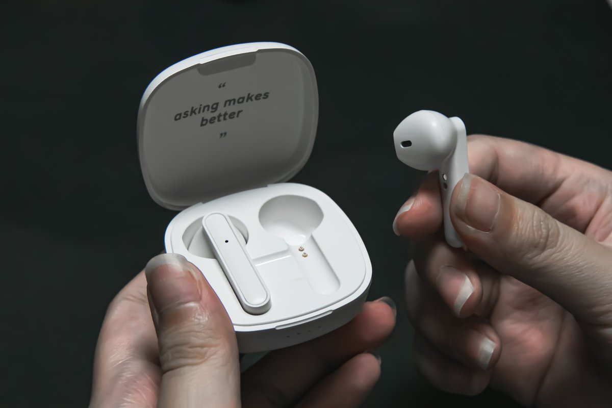 PiranyaStore's tweet photo. Sale สุดดดดด Beatbuds ลดราคา 
ปกติ 590 เอาไป 390 พอ 
- earbuds ไม่เจ็บหู ใส่สบาย 
- ipx4 กันน้ำ กันเหงื่อ ออกกำลังกายได้ 
- เสียงใส ไมค์ชัด รับประกัน 1 ปี 

สอบถามสั่งซื้อได้เลย https://t.co/h5dqhYASk7 https://t.co/PbRig41IRR