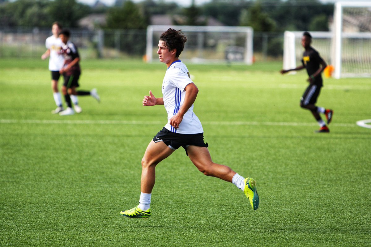MavericksSoccer's tweet photo. Congratulations to Raul Gerhardus on being named the 5A All State Player of the Year! Outstanding work, Raul!  #MaizeSouthSoccer @raul_gerhardus https://t.co/jEKa8L9Xo4