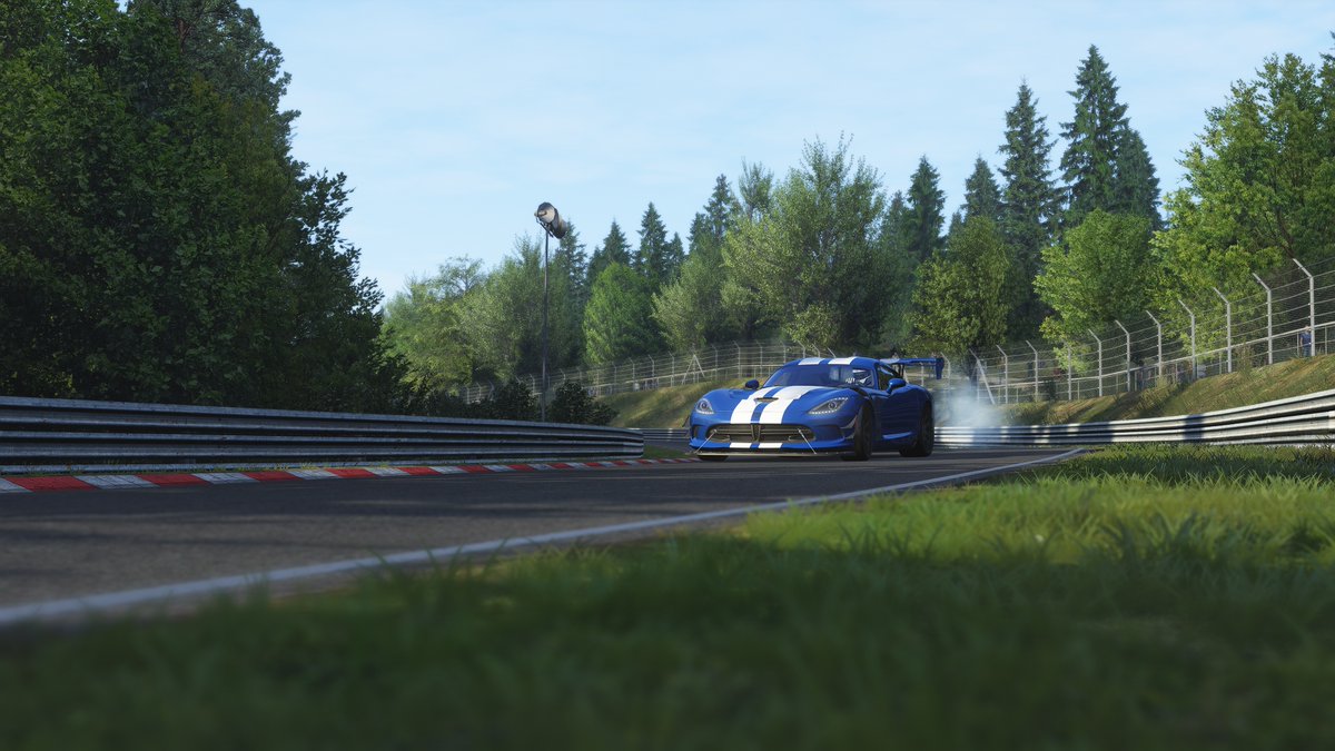 just a light drift at the Nurburgring :)
#AssettoCorsaMods #VirtualPhotography #drifting https://t.co/8YY5zPe1FL