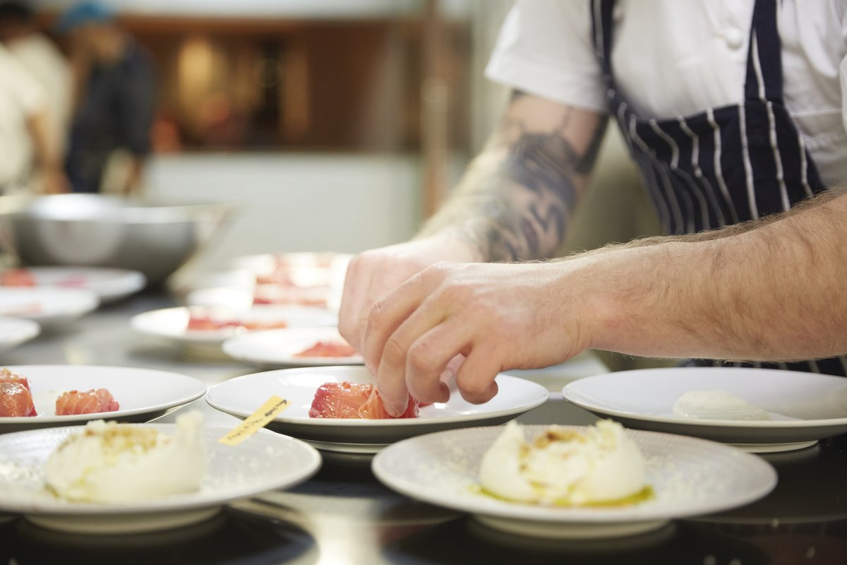 We're hiring! We're on the hunt for a chef de partie to join our team with an immediate start.

Find out more about the role and apply here: marcuswareing.com/careers/

 #hospitalityjobs #chefjobs