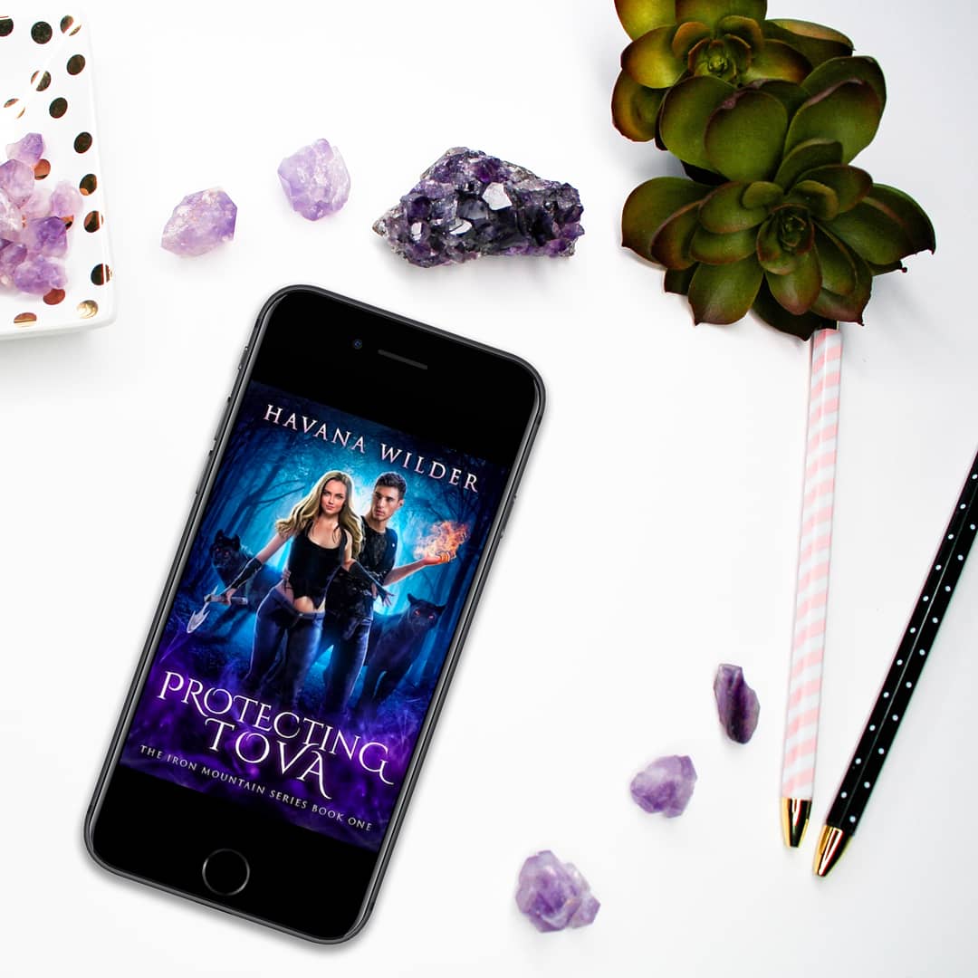 bibliophilic_1's tweet photo. Escaping the tormenting demons of her past was all Tova wanted, but someone has other plans. @XpressoTours
Get your copy on December 4th ➞ https://t.co/SjAQr5zQBF
.
.
.
.
.
#bookaholic #bookshelves #bookblogging #bookphotography #havanawilder #fantasy #ireadfantasy https://t.co/kiz2Bngm07