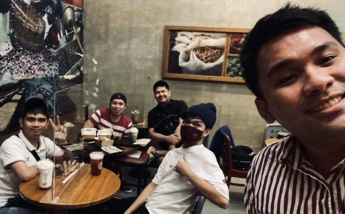 mykolbenedict's tweet photo. Biglaan ng Kampon! 😎 #UTFam https://t.co/T5TwAyCZmm